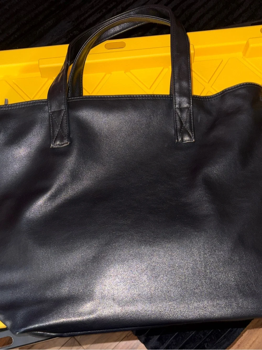 Simply modern Vegan leather Tote with Dual Carry Straps
